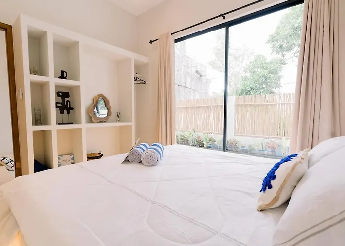 Tropical Escape In 2br Private Pool & Bath *