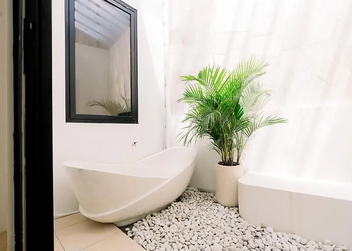 Tropical Escape In 2br Private Pool & Bath 坎古