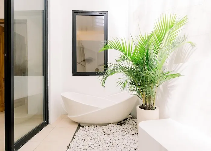 别墅 Tropical Escape In 2br Private Pool & Bath 坎古