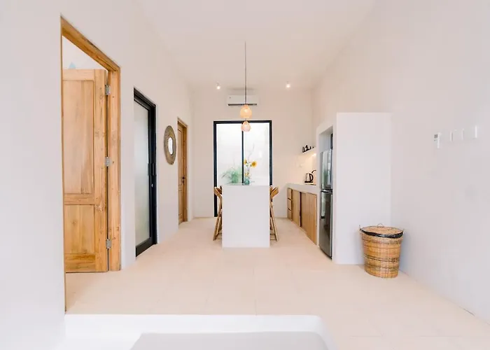 Tropical Escape In 2br Private Pool & Bath Villa Canggu
